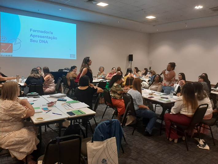Durante dinâmica, especialistas debatem suas potencialidades pessoais e profissionais em formação realizada em Uberlândia, no Triângulo Mineiro
